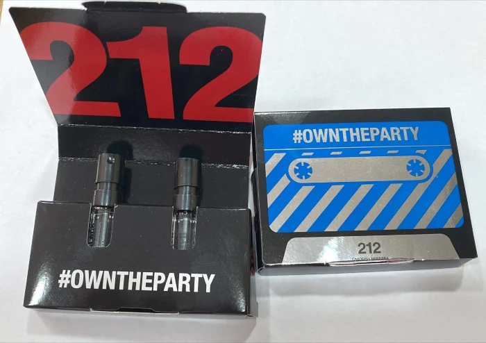 Sample Carolina Herrera 212 Vip Black + 212 Vip Men Vials Eau De Parfum 1.5ml 2 Pcs