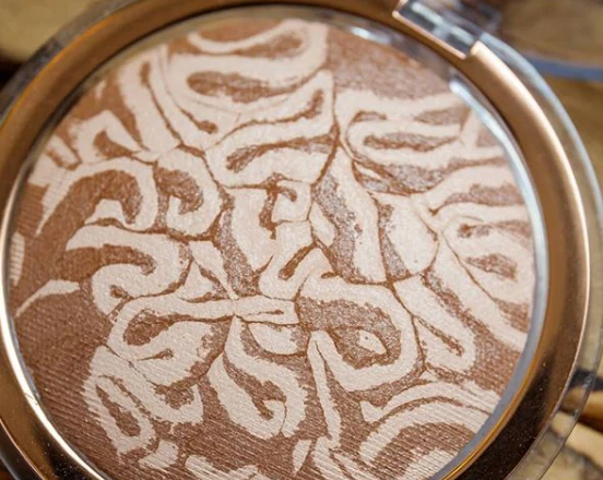 Catrice Sun Lover Glow Bronzing Powder 010 Sun-Kissed Bronze - Image 4