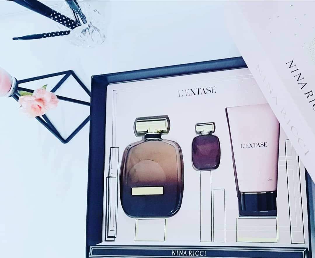 Nina Ricci L`extase Set For Women Eau De Parfum 80ml + Body Lotion 100ml + Mini 5ml - Image 3