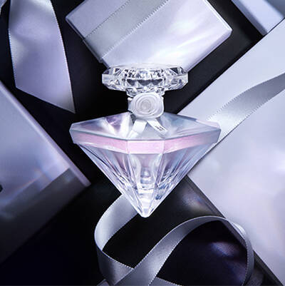 Lancome La Nuit Tresor Musc Diamond Eau De Parfum For Women 75ml - Image 3