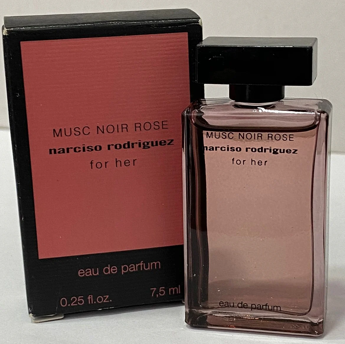 Mini Travel Narciso Rodigues Musc Noir Rose Eau De Parfum For Women 7.5ml - Image 2