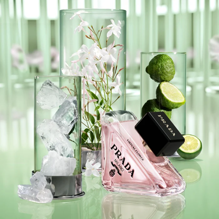 Prada Paradoxe Virtual Flower Eau De Parfum For Women 90ml - Image 3