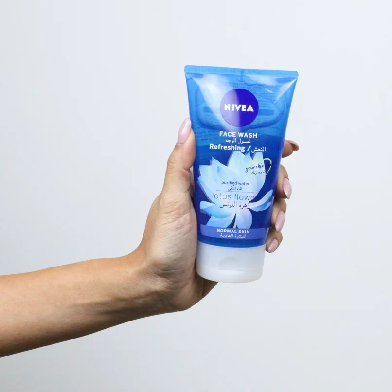 Nivea Refreshing Face Wash 150ml - Image 2