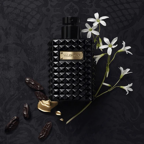 Valentino Noir Absolu Musc Essence Eau De Parfum For Unisex 100ml - Image 3